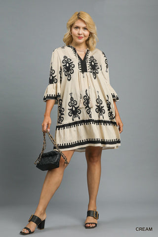 Two Tone Border Print Dress in Cream