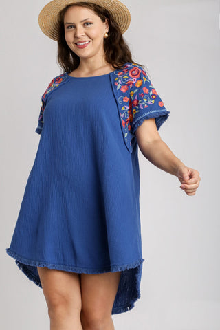 Embroidered Sleeve Cotton Scoop Dress in Blue