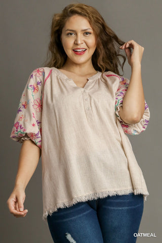 Embroidered Puff Sleeve Top in Oat
