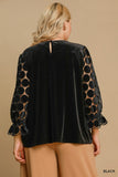 Circle Dot LS Velvet Top in Black