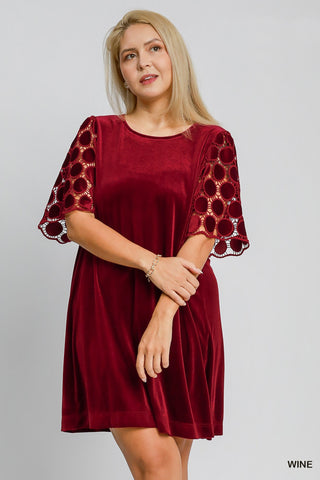 Velvet Circle Dot Sleeve Dress in Merlot